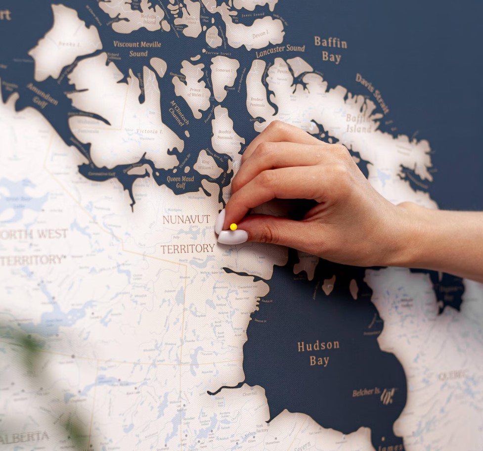 Push Pin Canada Map: Framed Canvas Travel Keepsake - Image 2